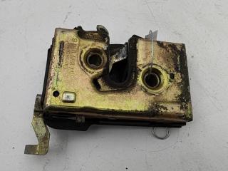 замок двери передней левой Volkswagen Passat B4 1995, 1.8 л., бензин, МКПП, красный, универсал, 357837015G
