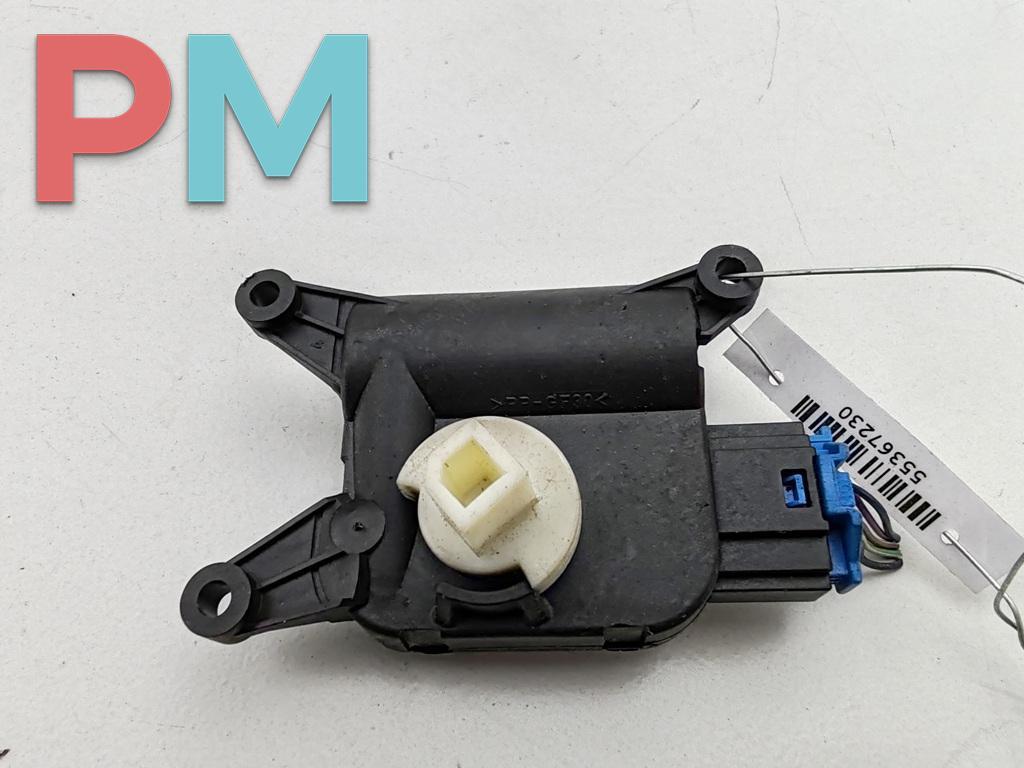 моторчик заслонки печки Volkswagen Passat B6 2005, 2.0 л., дизель, МКПП, серый, универсал, 0132801363 - фото №1