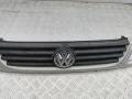 решетка радиатора Volkswagen Passat B4 1996, серый, универсал, 3A0853661A, 3A0853653B - фото №3