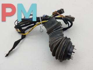 дверная проводка Volkswagen Passat B4 1995, 1.8 л., бензин, МКПП, красный, универсал