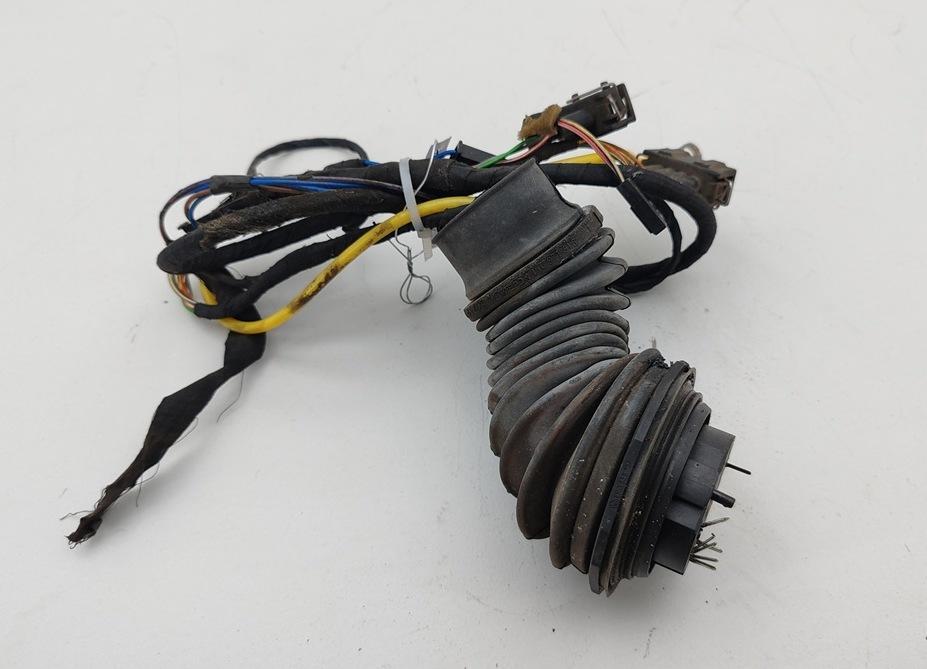 дверная проводка Volkswagen Passat B4 1995, 1.8 л., бензин, МКПП, красный, универсал