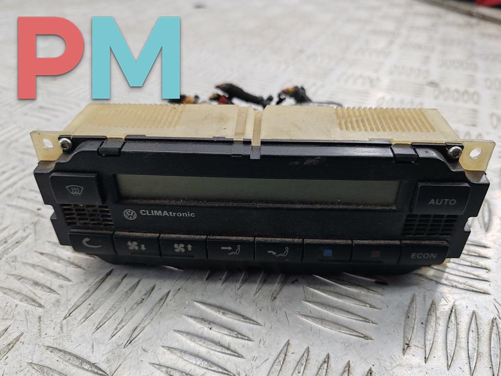 блок управления печки / климат-контроля Volkswagen Passat B5 1997, 1.9 л., дизель, МКПП, серый, седан, 3B1907044A - фото №1