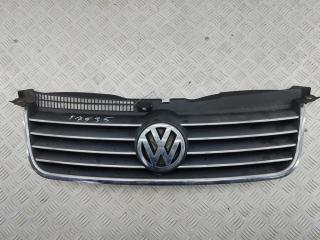 решетка радиатора Volkswagen Passat B5 [рестайлинг] 2003, серый, универсал, 3B0853651L