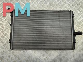 радиатор охлаждения Volkswagen Passat B6 2009, 2.0 л., дизель, АКПП, серый, универсал, 3C0121253BB