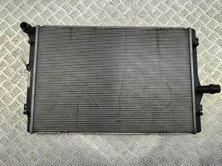 радиатор охлаждения Volkswagen Passat B6 2009, 2.0 л., дизель, АКПП, серый, универсал, 3C0121253BB