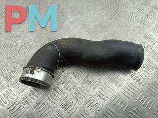 патрубок интеркулера Volkswagen Passat B6 2008, 2.0 л., дизель, МКПП, серый, универсал, 1K0145832N