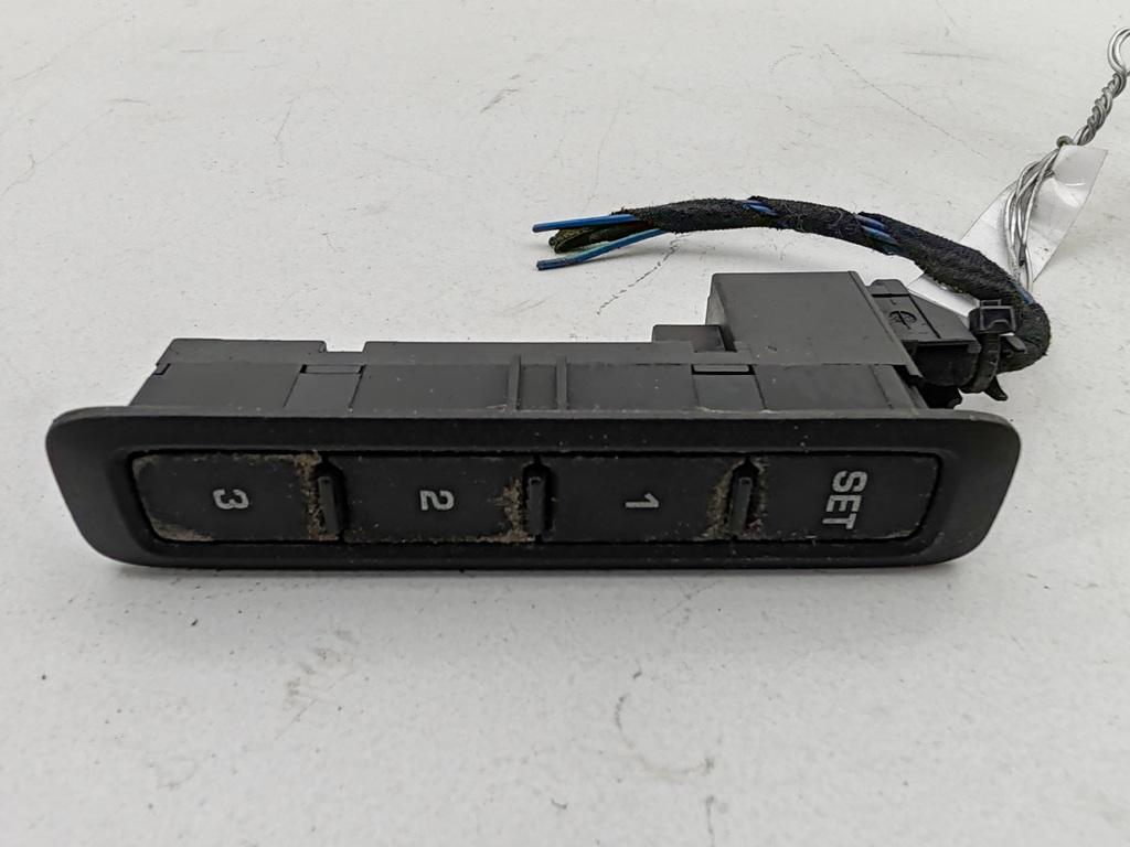 блок управления сиденьем Volkswagen Passat B6 2006, 2.0 л., дизель, МКПП, серый, универсал, 1Z0959769