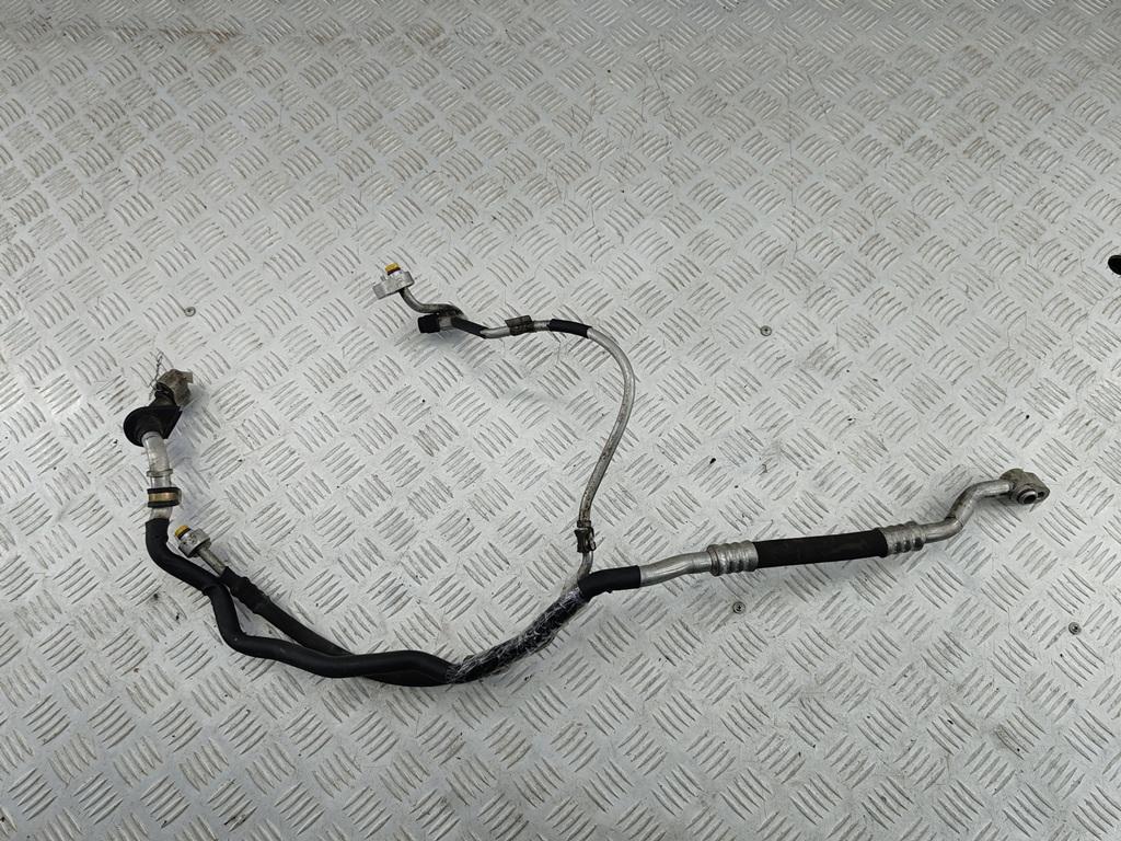 трубка кондиционера Volkswagen Touareg 2005, 2.5 л., дизель, АКПП, чёрный, внедорожник 5 дв., 7L0820743F