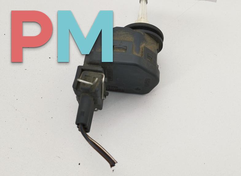 корректор фар Volkswagen Passat B5 1999, 1.9 л., дизель, МКПП, зелёный, универсал, 3B0941295A - фото №1