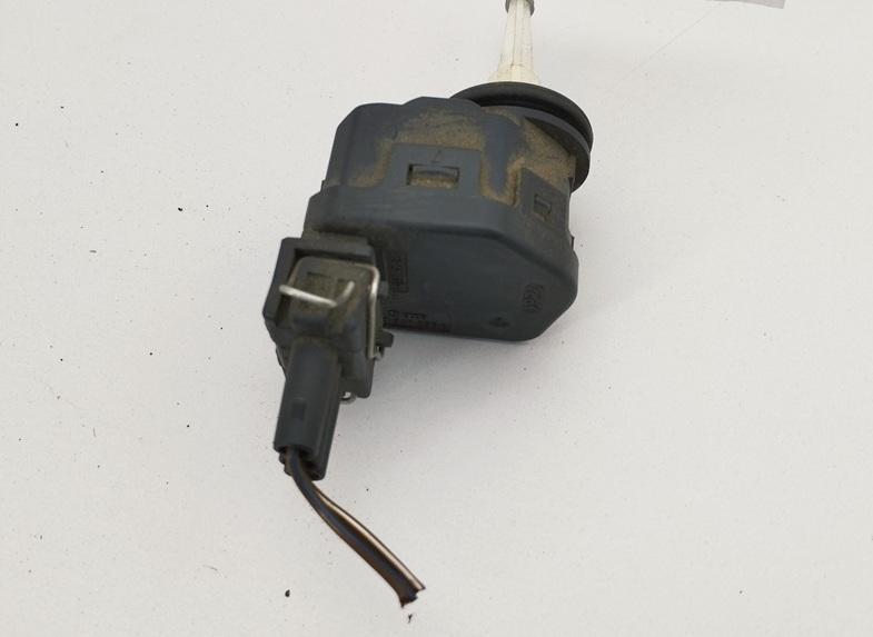корректор фар Volkswagen Passat B5 1999, 1.9 л., дизель, МКПП, зелёный, универсал, 3B0941295A - фото №1