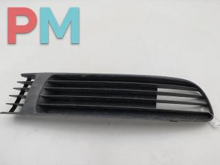заглушка (решетка) в бампер Volkswagen Passat B5 1997, 2.3 л., бензин, МКПП, зелёный, седан, 3B0853678