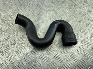 патрубок интеркулера Volkswagen Passat B5 1997, 1.9 л., дизель, МКПП, серый, седан, 8D0145828C