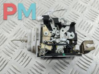 замок двери передней левой Audi A4 B5 1997, 1.6 л., бензин, МКПП, красный, седан, 8D1837015F