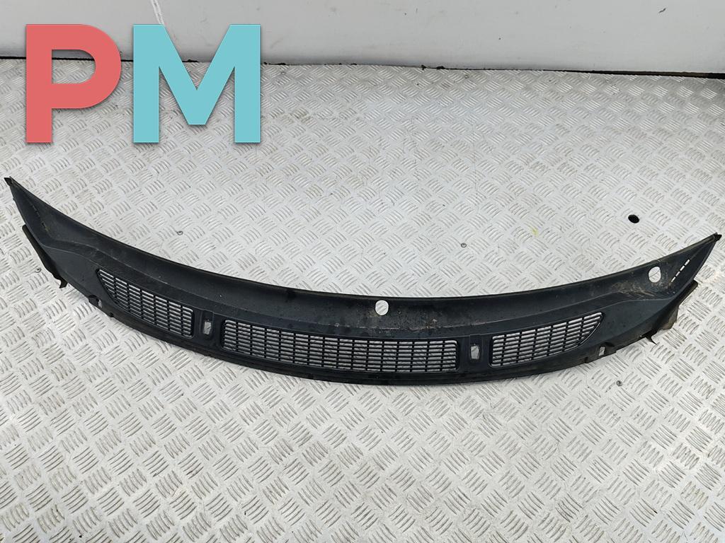 дождевик Skoda Fabia 2 поколение (5J) 2009, 1.2 л., бензин, МКПП, серый, хетчбэк 5 дв., 5J1819415D - фото №1
