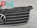 решетка радиатора Volkswagen Passat B5 [рестайлинг] 2001, синий, универсал, 3B0853651 - фото №3