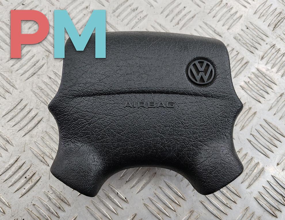 подушка безопасности водителя Volkswagen Golf 3 поколение 1997, 1.6 л., бензин, МКПП, синий, хетчбэк 5 дв., 3A0880201 - фото №1