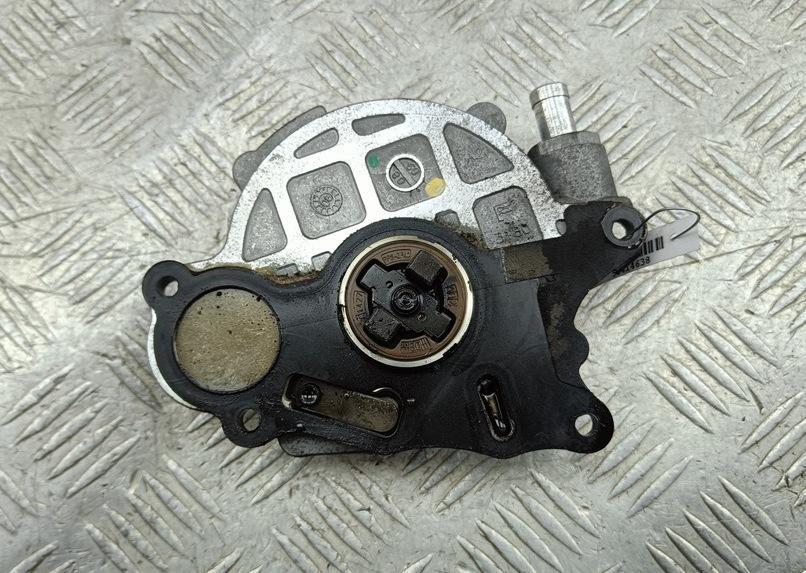 насос вакуумный Volkswagen Passat B6 2008, 2.0 л., дизель, МКПП, серый, универсал, 03L145100
