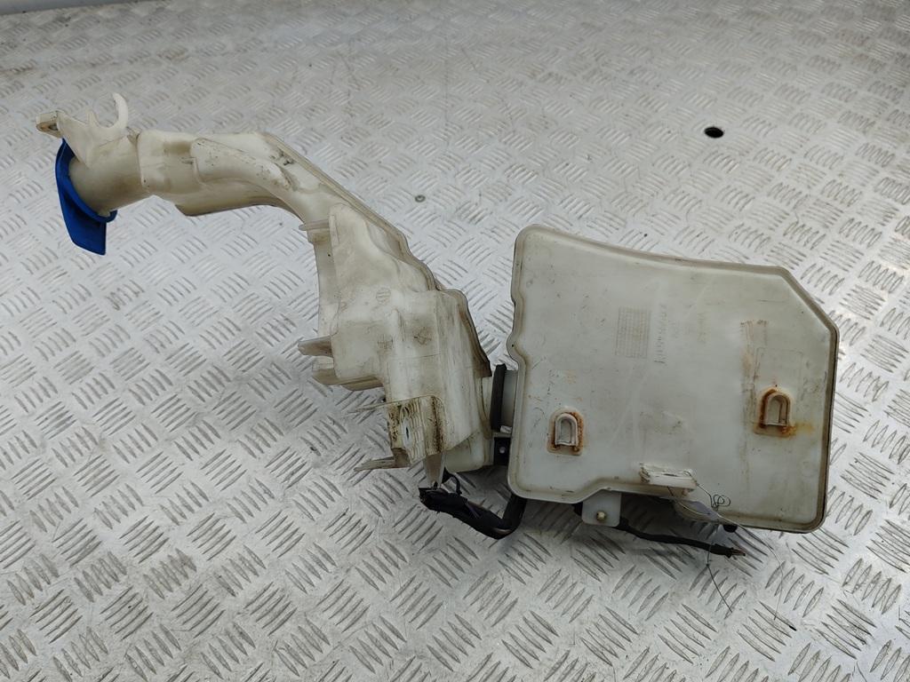 бачок омывателя Volkswagen Passat B6 2007, 2.0 л., дизель, универсал, 3C0955453J - фото №1