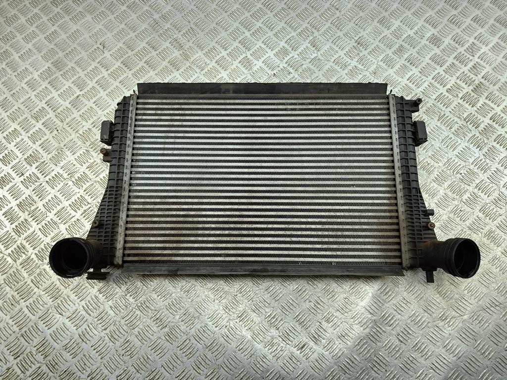 радиатор интеркулера Volkswagen Passat B6 2008, 2.0 л., дизель, МКПП, серый, универсал, 3C0145805P
