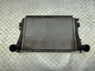 радиатор интеркулера Volkswagen Passat B6 2008, 2.0 л., дизель, МКПП, серый, универсал, 3C0145805P