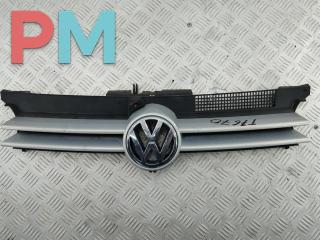решетка радиатора Volkswagen Golf 4 поколение 2000, серый, хетчбэк 5 дв., 1J0853655H