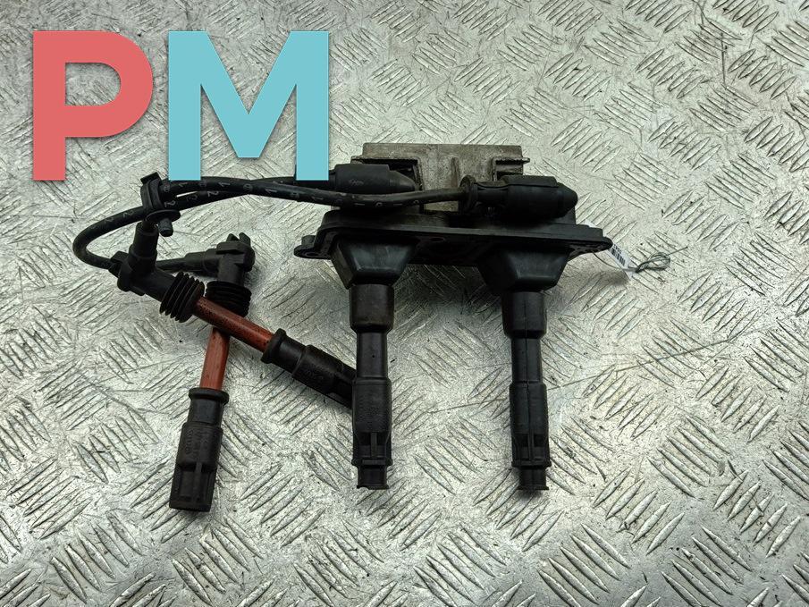 катушка зажигания Volkswagen Passat B5 1998, 1.8 л., бензин, МКПП, синий, универсал, 058906105A - фото №1
