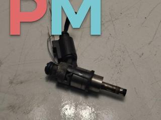 форсунка Volkswagen Passat B6 2006, 2.0 л., бензин, МКПП, серый, седан, 06F906036G