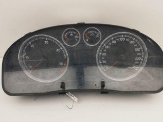приборная панель Volkswagen Passat B5 [рестайлинг] 2004, 1.9 л., дизель, МКПП, серый, универсал, 3B0920829A