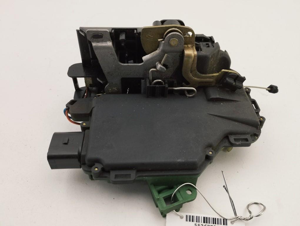 замок двери передней правой Skoda Octavia mk1 (A4 1U) 2002, 1.8 л., бензин, МКПП, серый, универсал, 3B1837016AD