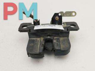 замок багажника Volkswagen Passat B5 1997, универсал, 3B9827505B