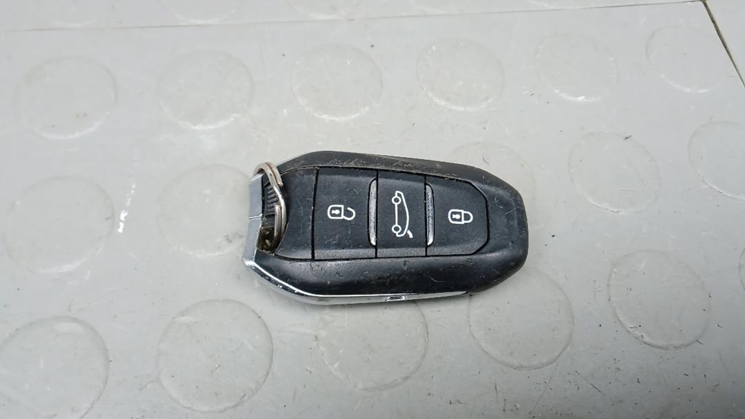 ключ-карта Citroen C4 Grand Picasso 2 поколение 2015, 2.0 л., дизель, МКПП, минивэн - фото №1