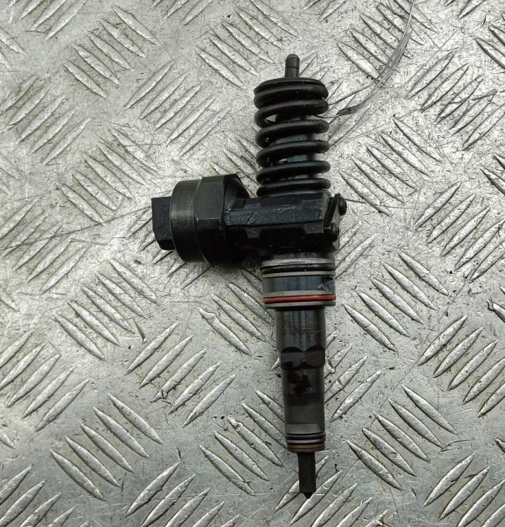 форсунка Volkswagen Bora 2000, 1.9 л., дизель, МКПП, зелёный, универсал, 038130073F, 0414720007