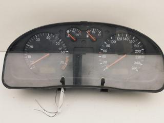 приборная панель Volkswagen Passat B5 1997, 1.8 л., бензин, МКПП, красный, универсал, 3B0919861B
