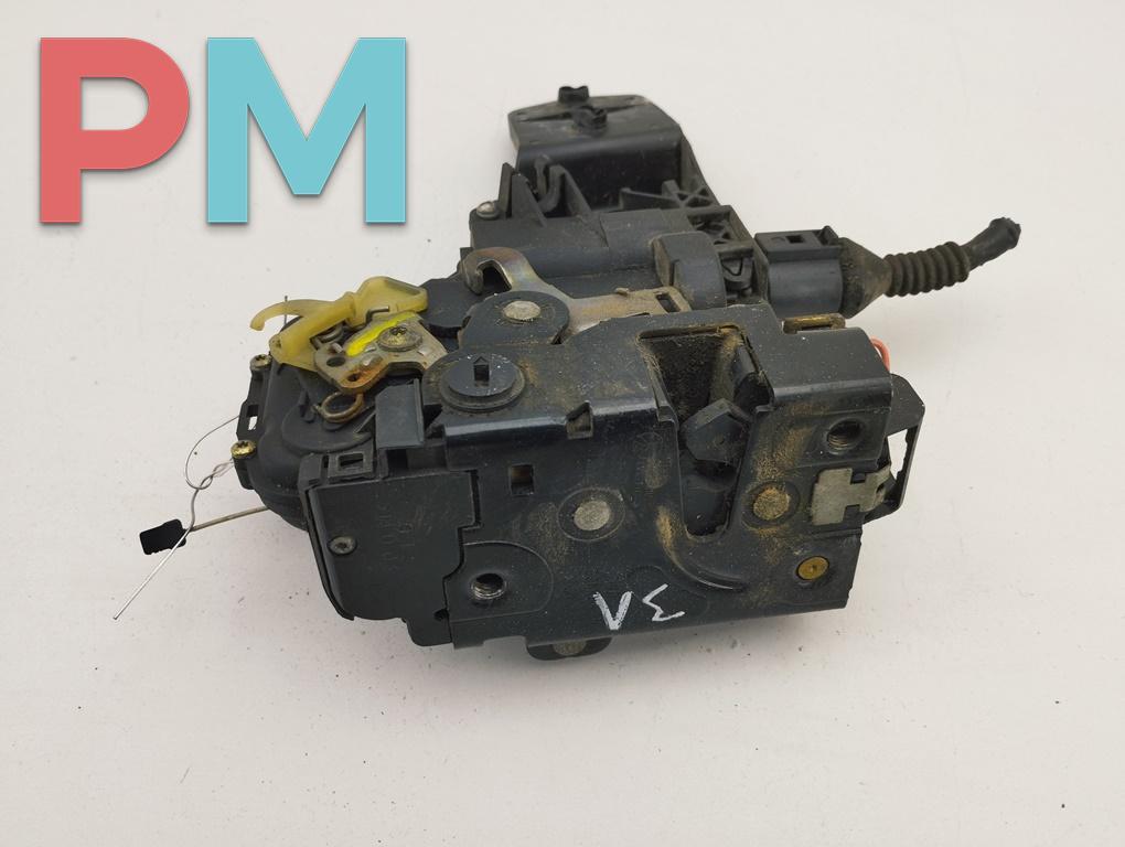 замок двери задней левой Volkswagen Passat B5 1999, 1.9 л., дизель, МКПП, зелёный, универсал, 3B4839015A - фото №1
