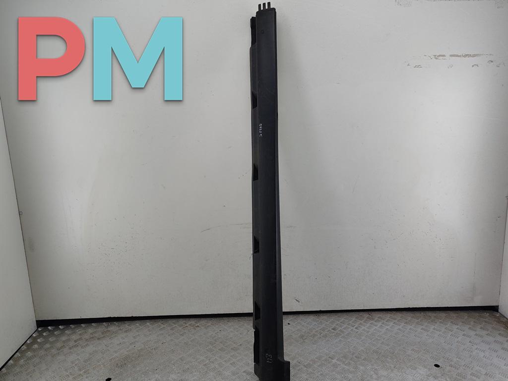 Накладка на порог наружная правая Volkswagen Passat B6 2009, чёрный, универсал, 3C0853898 - фото №1