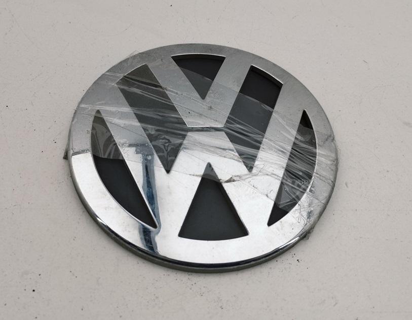 эмблема Volkswagen Touran 2004, 2.0 л., дизель, МКПП, синий, минивэн, 1T0853630A
