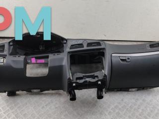 панель передняя салона (торпедо) Volvo V70 2 поколение 2001, 2.3 л., бензин, АКПП, чёрный, универсал