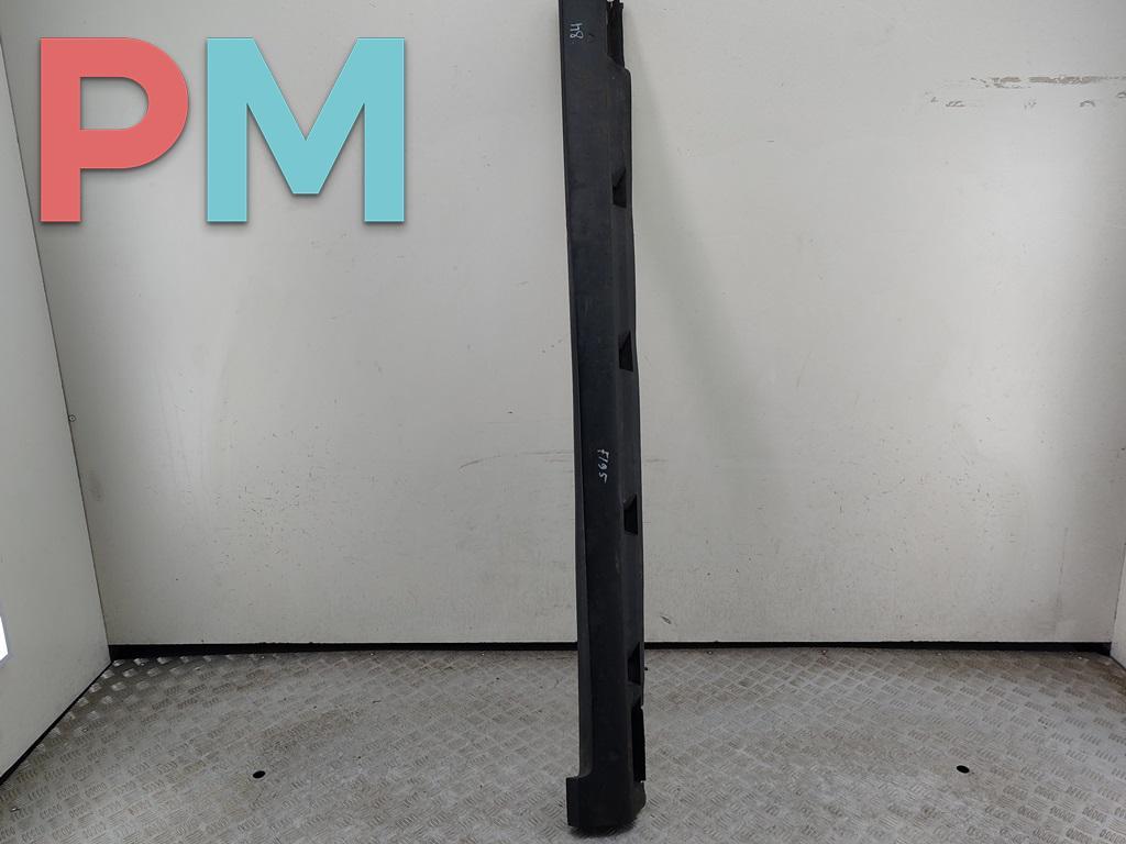 Накладка на порог наружная левая Volkswagen Passat B6 2006, чёрный, универсал, 3C0853855 - фото №1