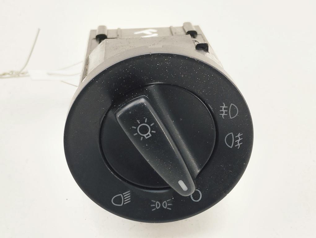 переключатель света Volkswagen Passat B5 1999, 1.9 л., дизель, МКПП, зелёный, универсал, 1C0941531A - фото №1