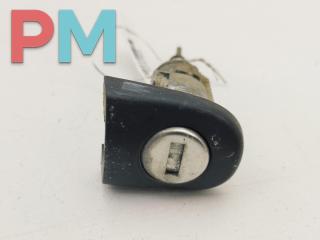 личинка дверного замка Volkswagen Golf 4 поколение 2001, 1.9 л., дизель, МКПП, чёрный, универсал, 1J0837167