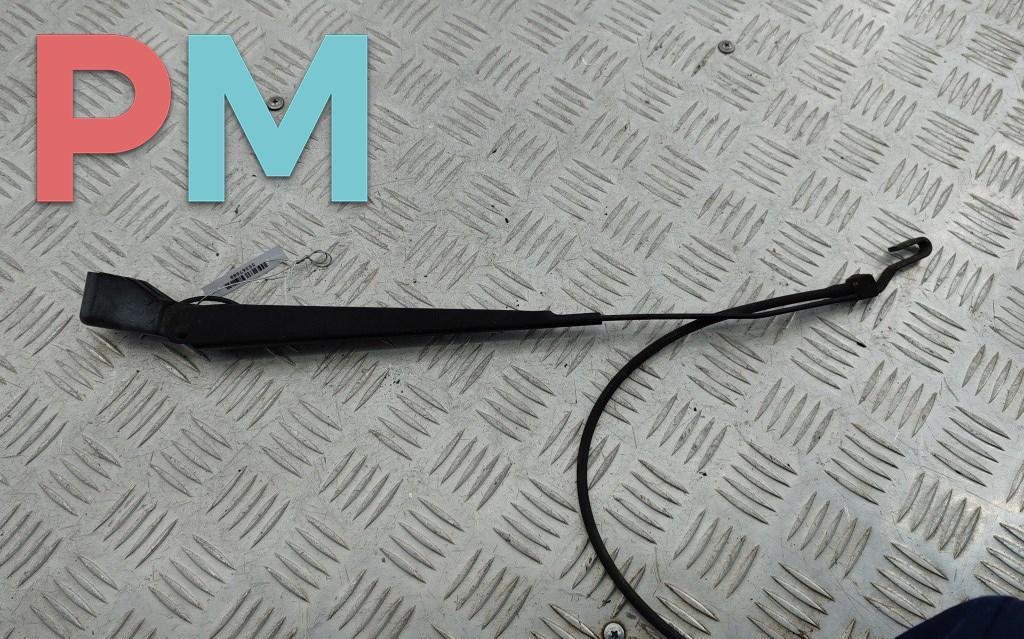 Щеткодержатель (поводок стеклоочистителя) задний Mercedes-Benz Vito 1999, 2.8 л., бензин, АКПП, серый, микроавтобус, 638820194 - фото №1