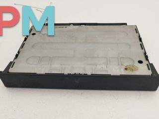 подстаканник Volkswagen Golf 4 поколение 2001, 1.9 л., дизель, МКПП, чёрный, универсал, 1J0858601B