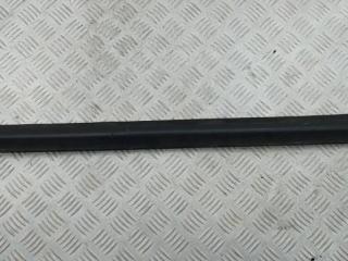 молдинг двери передней правой Audi A6 4B/C5 1998, 2.4 л., бензин, МКПП, синий, седан