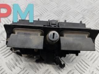 ручка крышки багажника Audi A6 4B/C5 [рестайлинг] 2004, серый, универсал, 4B0827565H