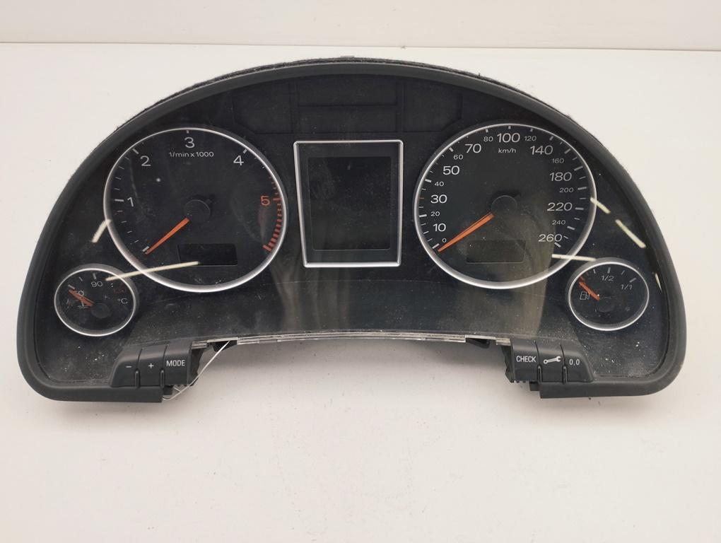 приборная панель Audi A4 B7 2007, 2.0 л., дизель, МКПП, чёрный, универсал, 0263664226