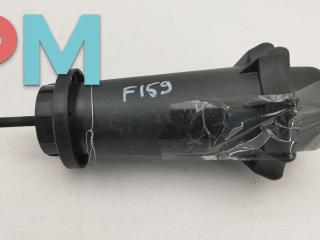 крепление запаски Volkswagen Passat B5 1997, 1.6 л., бензин, МКПП, синий, универсал, 3B9803899
