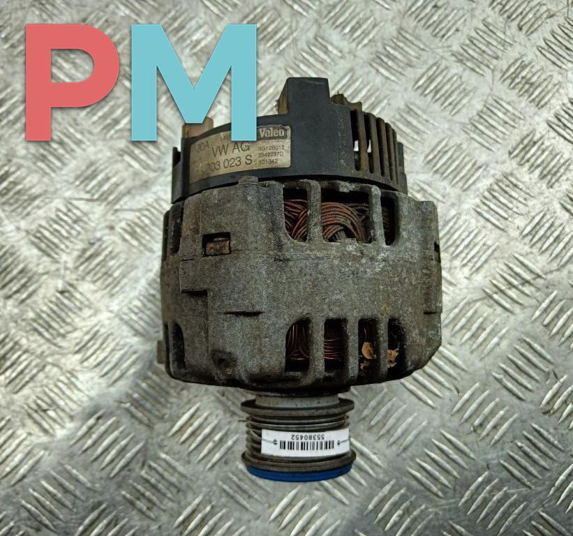 генератор Volkswagen Golf 4 поколение 2001, 1.9 л., дизель, МКПП, синий, универсал, 038903023S - фото №1