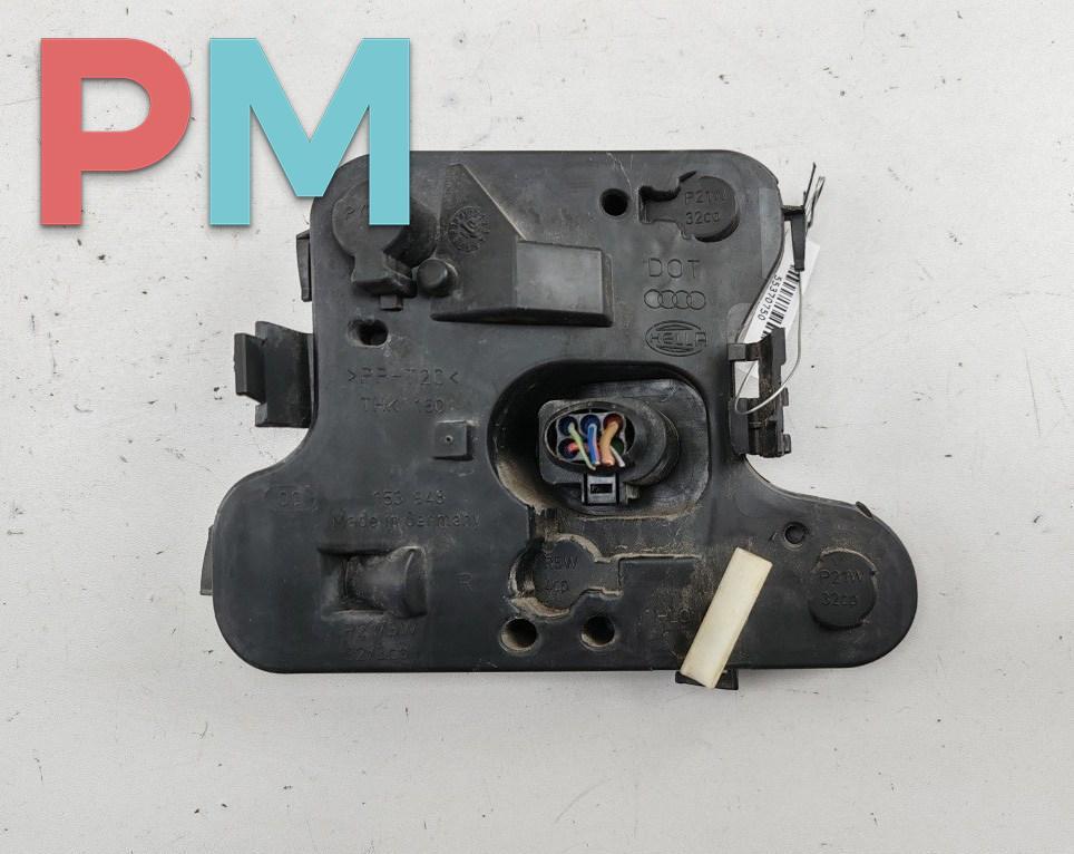 Плата фонаря заднего правого Audi A4 B6 2001, 1.8 л., Ti, бензин, МКПП, серый, седан, 153948 - фото №1