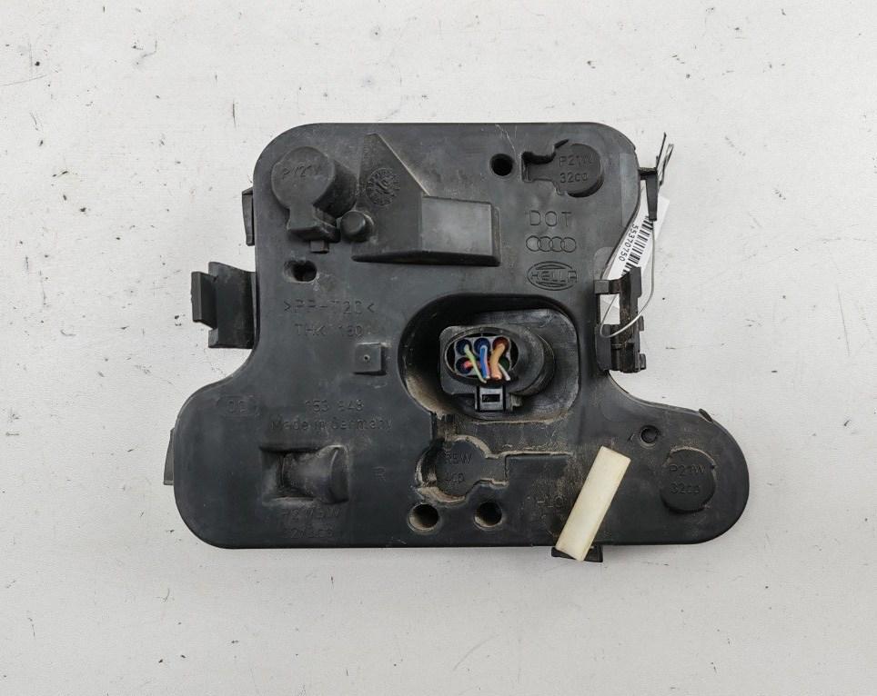 Плата фонаря заднего правого Audi A4 B6 2001, 1.8 л., Ti, бензин, МКПП, серый, седан, 153948