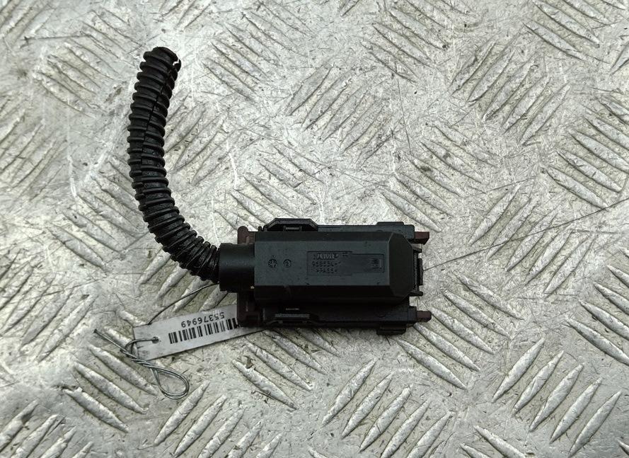 разъем (фишка) проводки Opel Omega B 2001, 2.2 л., дизель, МКПП, серый, универсал, 9685321